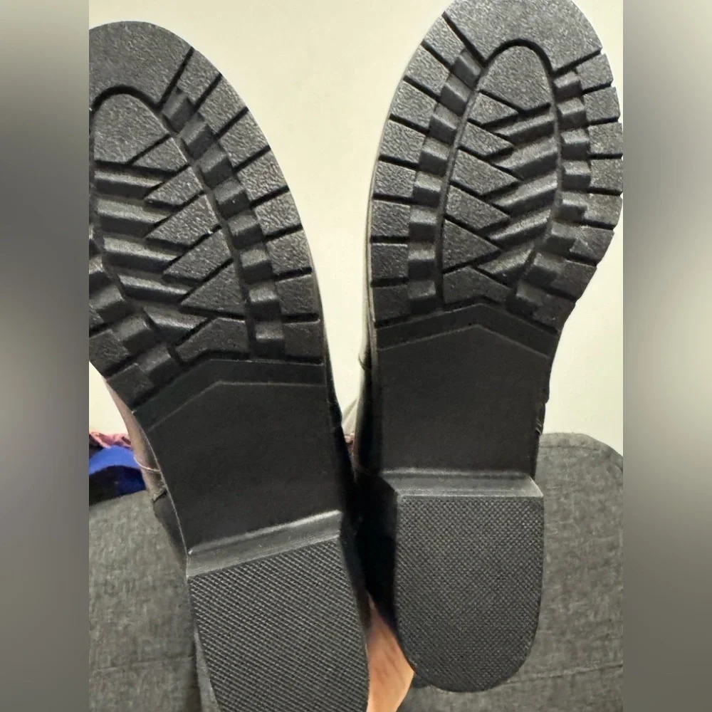 JustFab step out